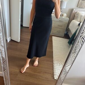 Aritzia Wilfred Devotion Skirt, Black Size 8